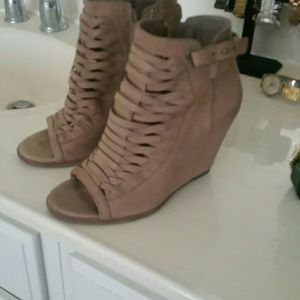 Dolce Vita open toe botties