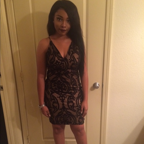 Lace dress💜 - Picture 3 of 3