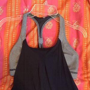 Lululemon top with built in bra