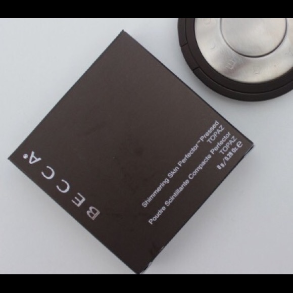 BECCA Other - BECCA Shimmering Skin Perfector