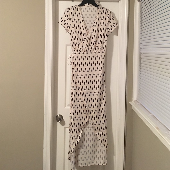 ❌SOLD❌👗NEW ITEM👗 Shein Maxi Dress