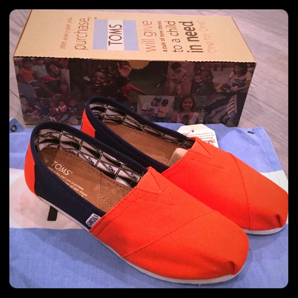 New Pair of Classic Toms