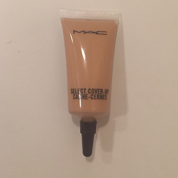 NWOT MAC Select Cover-up