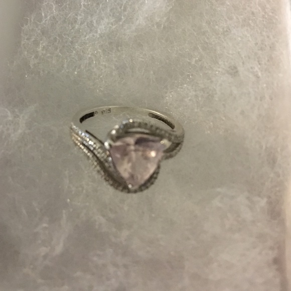 Morganite trillion cut ring w/dia accents