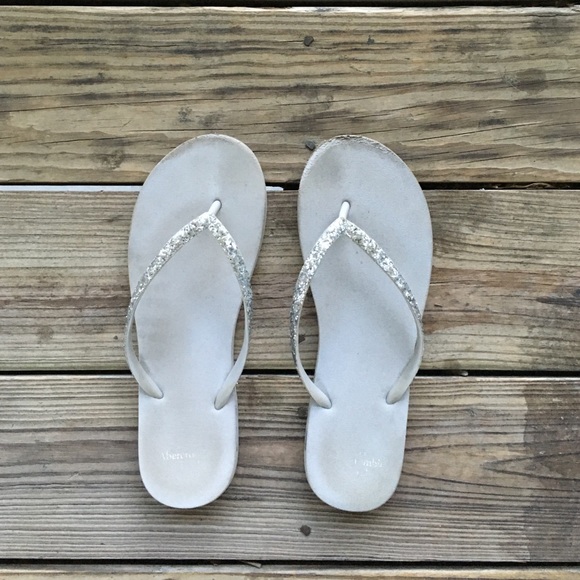 Silver sequin Abercrombie & Fitch flip flops.