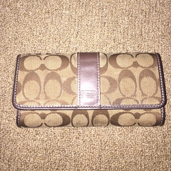 Coach wallet with small pouch inside