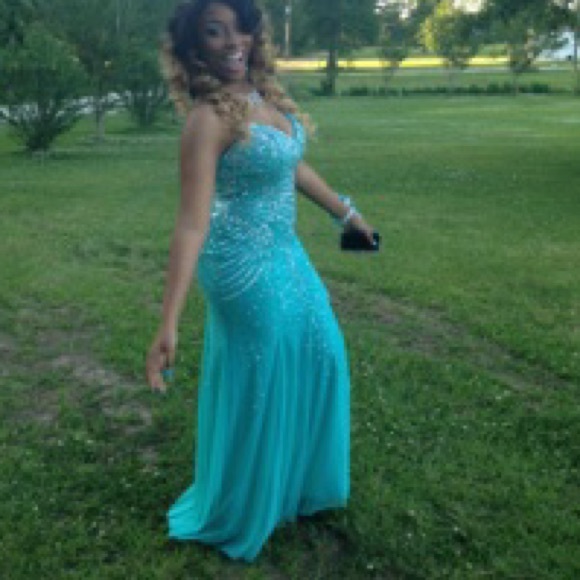Prom dress💜