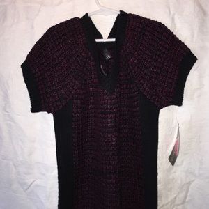 Maroon/violet knitted dress.