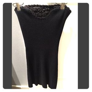 Black strapless Guess dress