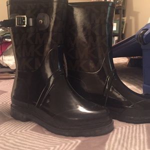 Michael Kors rain boots size 6