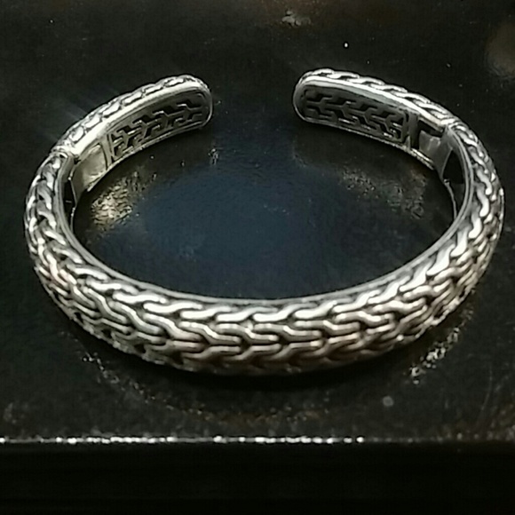 Gorgeous Sterling Silver Hinged Cuff