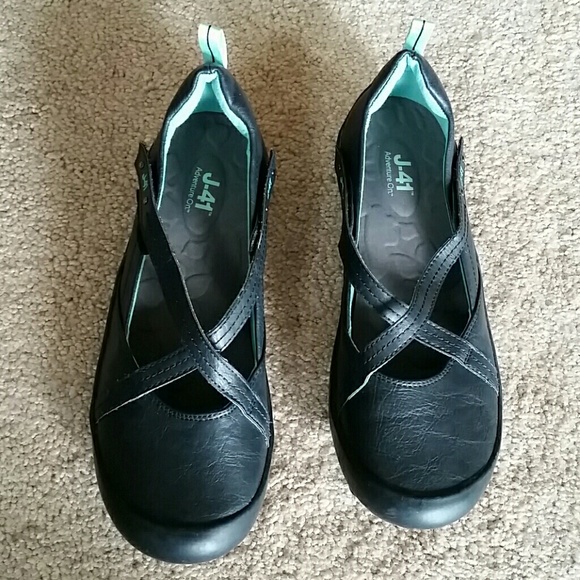 J-41 cross strap shoe