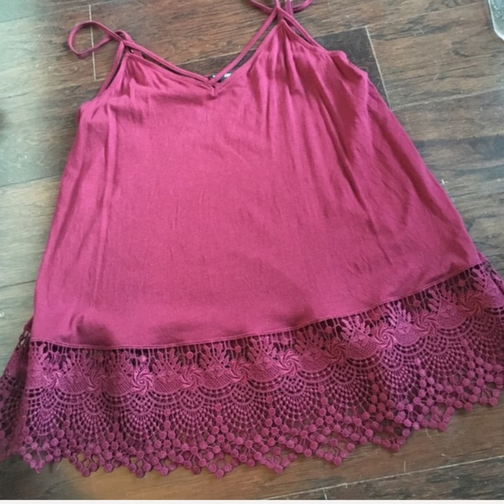 Express maroon crochet bottom tank - Picture 3 of 3