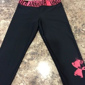 Under Armour Black Capris
