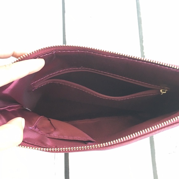 Red Clutch Pouch - Picture 4 of 4