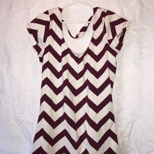 Long zigzagged pencil dress.