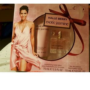Halle Berry Gift set
