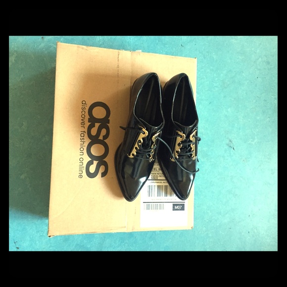 Gorgeous ASOS shoes US size 7
