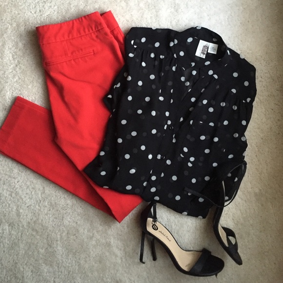 Black polka dot roll sleeve blouse - Picture 2 of 4