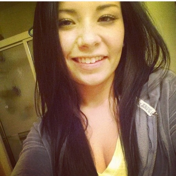 Meet your Posher, Taylor - Picture 1 of 1