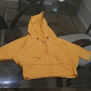 Cute mustard clored crop jacket!