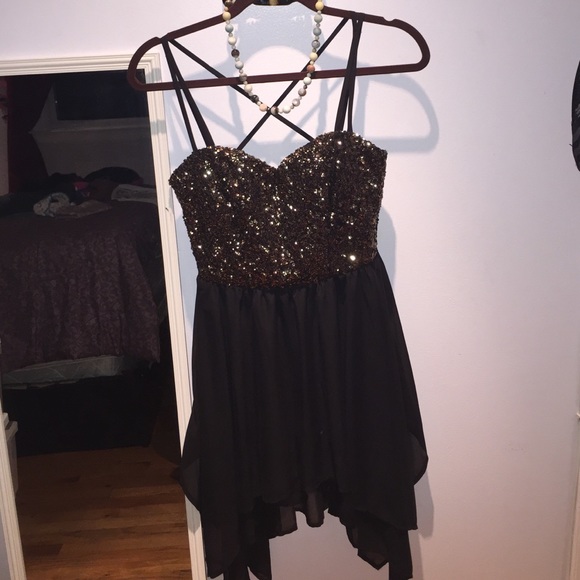 Dress perfect for Homecoming 👌🏼