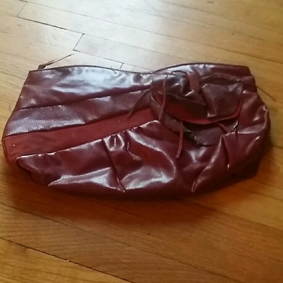 Vintage medium clutch