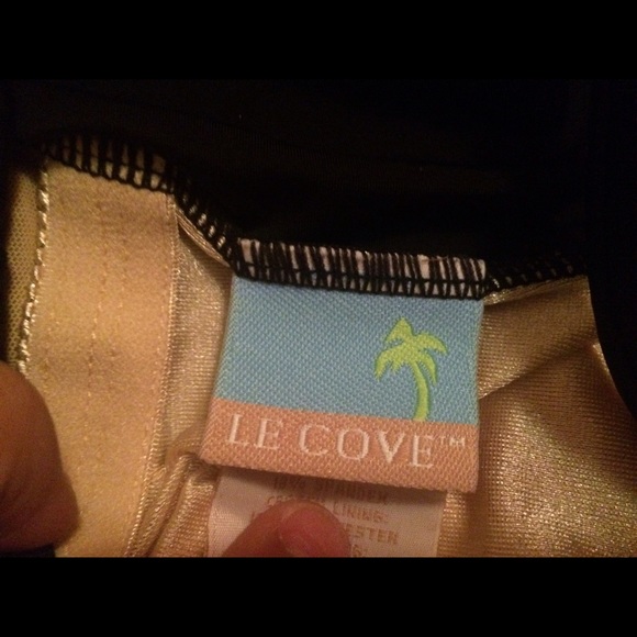 bathing suit! - Picture 3 of 3