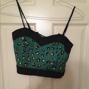 Leopard crop top super cute