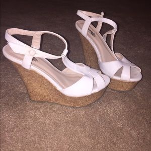Pair of size 8 strappy white wedges