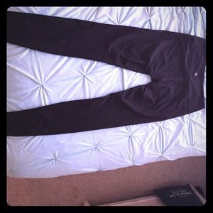 Lululemon Black Wunder Under- size 8