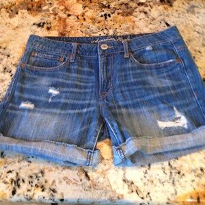American Eagle shorts. Size 6
