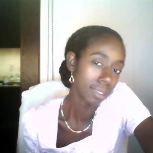 Meet your Posher, Candis