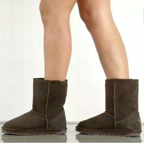 Emu Shoes Last Emu Stinger Lo Sheepskin Suede Boots Poshmark