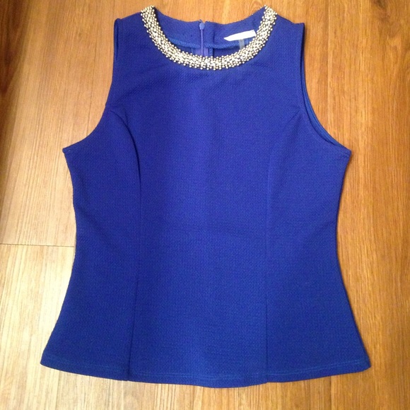 Bead and jewel neckline top - Picture 2 of 4
