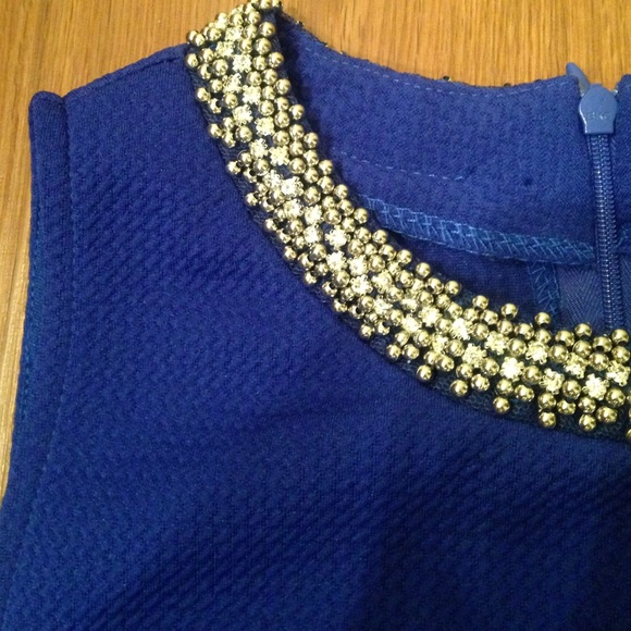Bead and jewel neckline top - Picture 3 of 4