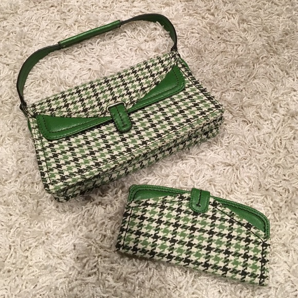 Liz Claiborne Green Houndstooth Purse & Wallet