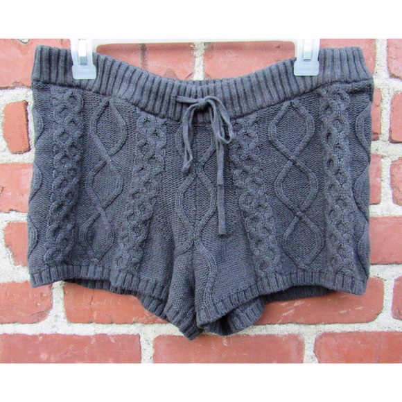 Forever 21 cable knit shorts