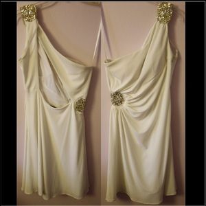 One shoulder white short dress