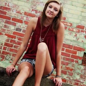 Meet your Posher, Destinee