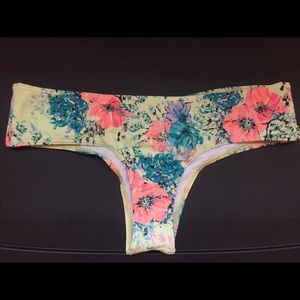 New oniell swim bottoms