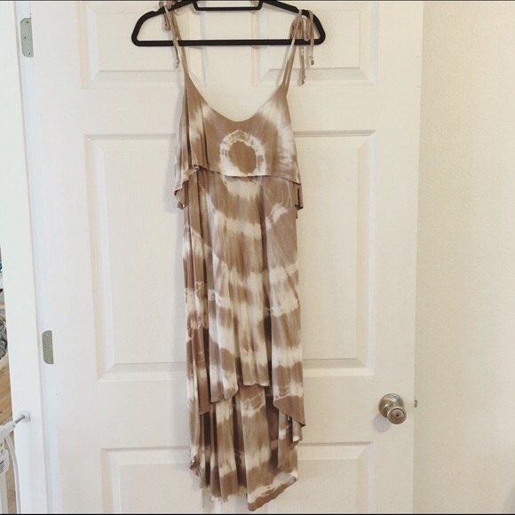 Cute lower back dress, so soft!