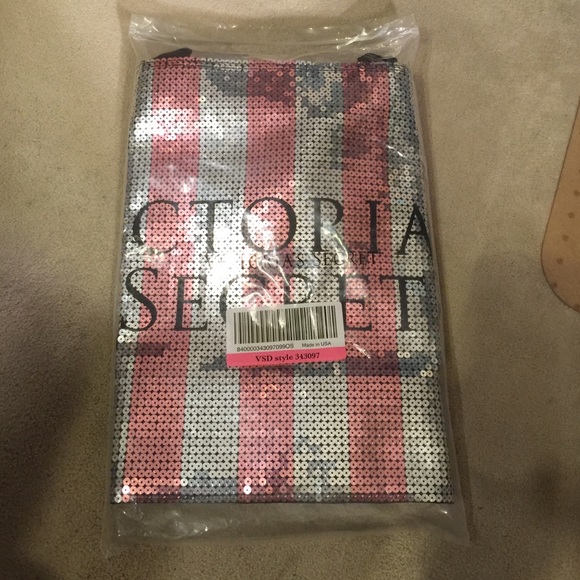 Brand new limited edition vs embellished tote