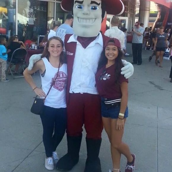 Meet your Posher, Brianna - Picture 1 of 1