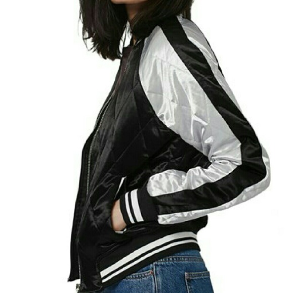 TOPSHOP Contrast Quilted Bomber Jacket - Picture 2 of 3