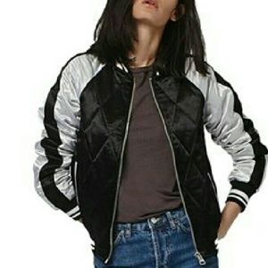 TOPSHOP Contrast Quilted Bomber Jacket
