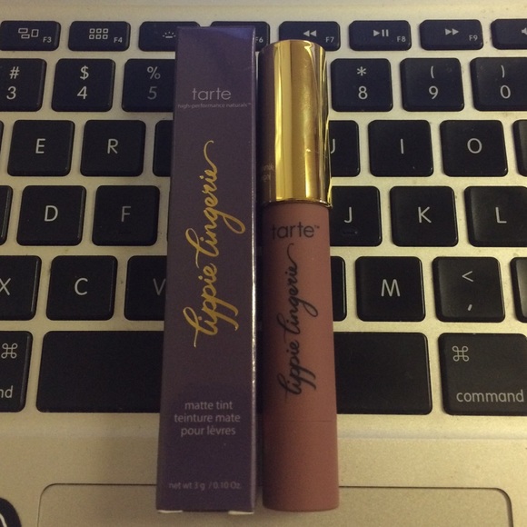 Tarte lippie lingerie in "undressed"