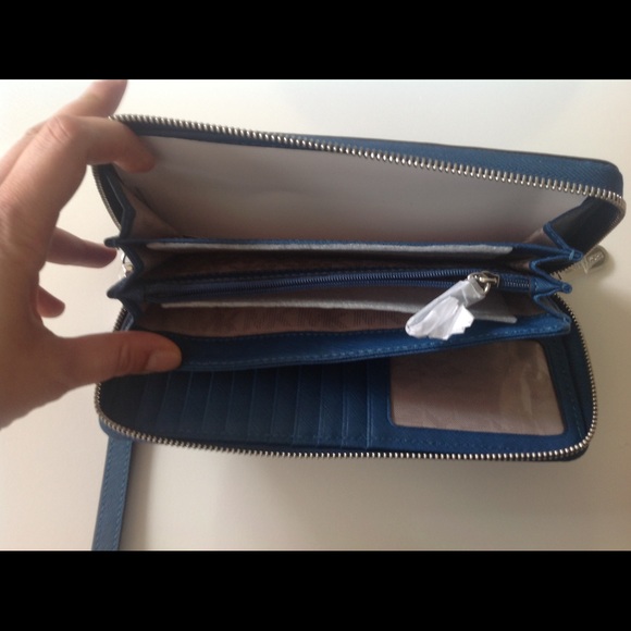 NWT MICHAEL KORS JETSET WALLET WRISTLET BLUE - Picture 4 of 5