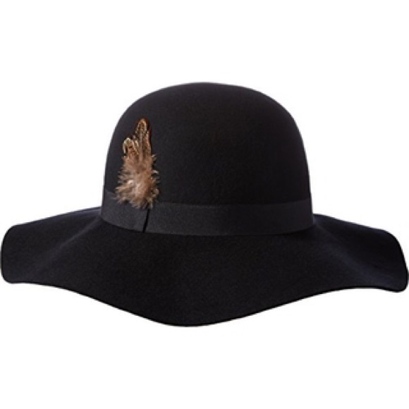 Black Steve Madden Floppy Hat