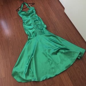 Green shiny satin prom dress (size 7)